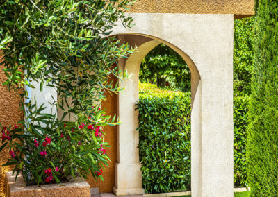 Entrée pour un des appartements des Terrasses de Figanières